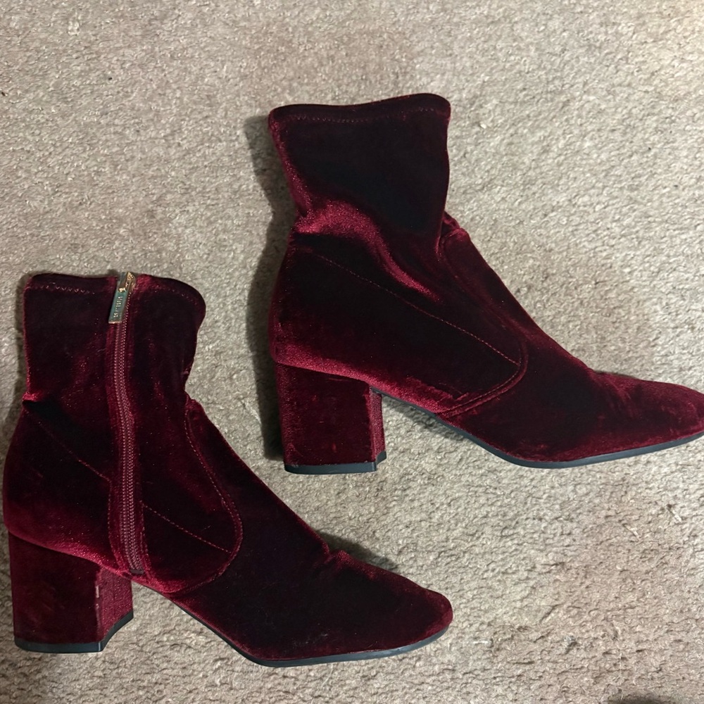 Women's Burgundy Velvet Block Heel Ankle Boots